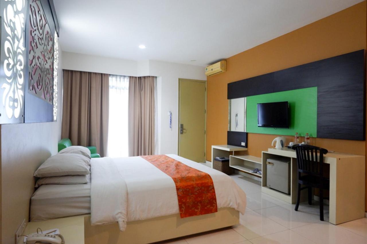 Hotel New Puri Garden Bandara Semarang Exterior photo