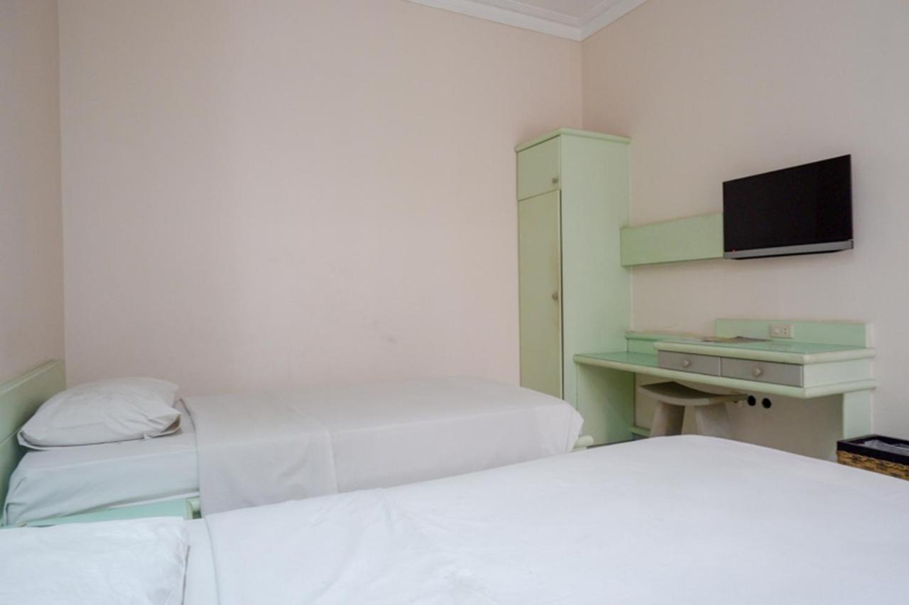Hotel New Puri Garden Bandara Semarang Exterior photo