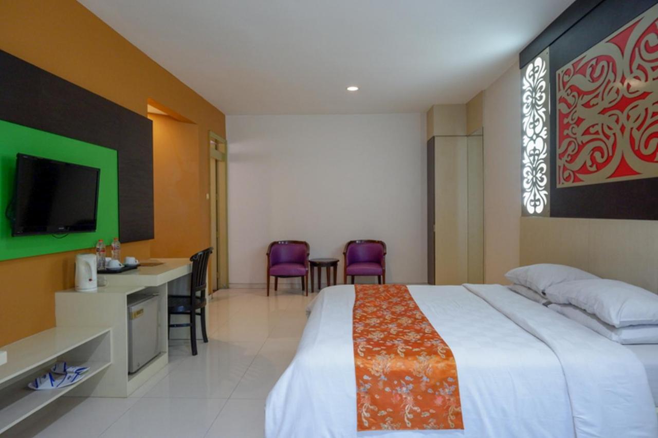 Hotel New Puri Garden Bandara Semarang Exterior photo