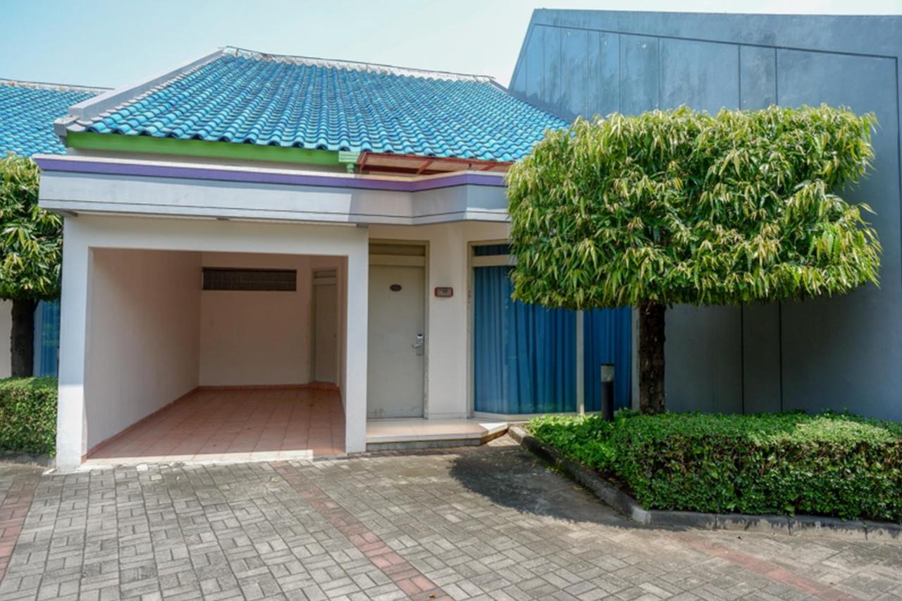 Hotel New Puri Garden Bandara Semarang Exterior photo