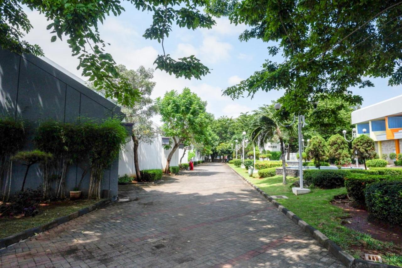 Hotel New Puri Garden Bandara Semarang Exterior photo