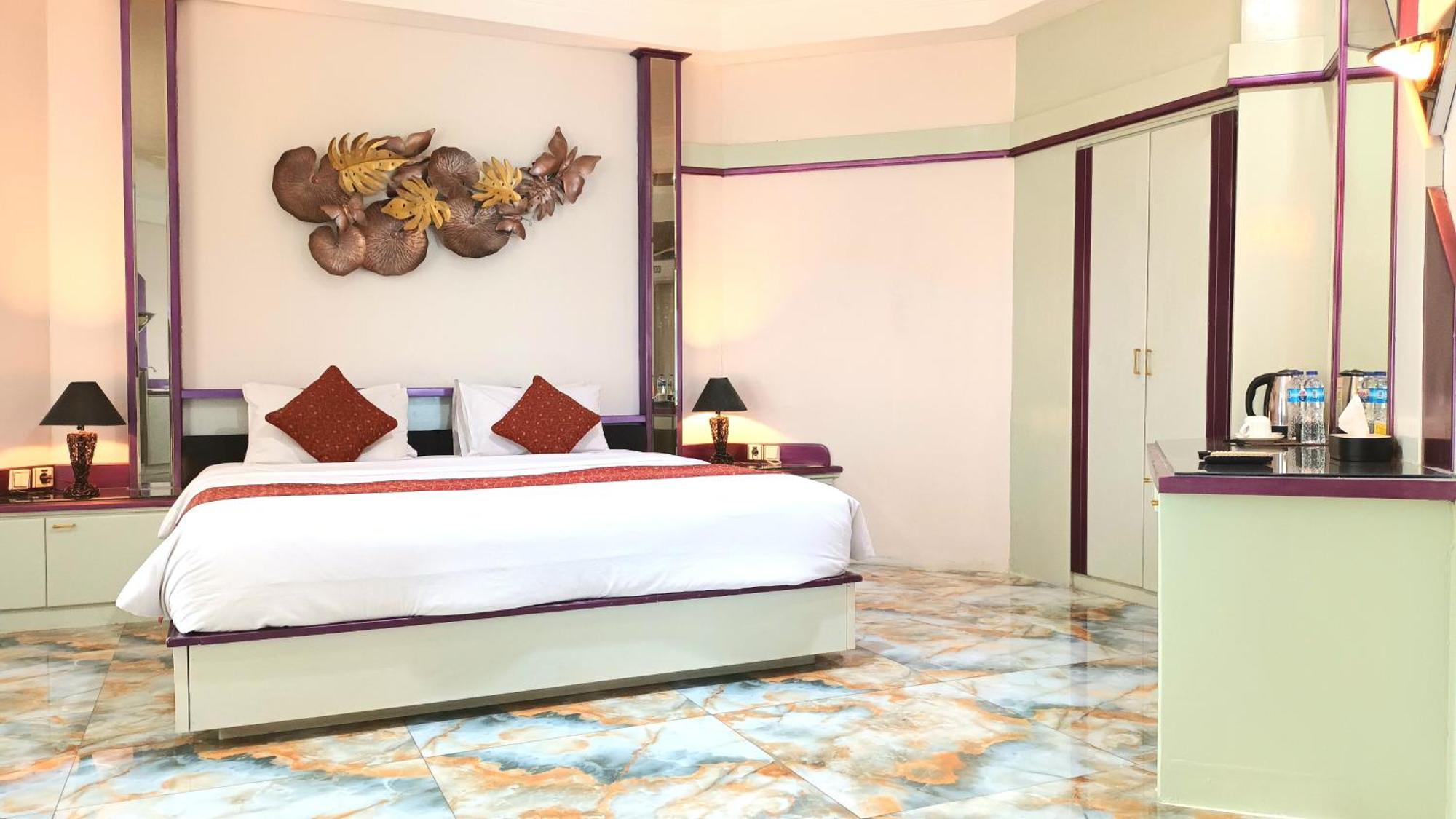 Hotel New Puri Garden Bandara Semarang Exterior photo